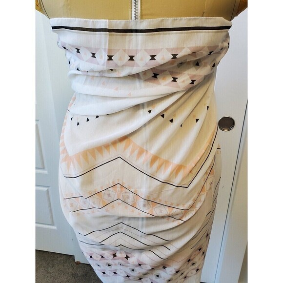 KITARA NEW YORK OVERSIZE SHEER SHAWL WRAP SCARF COVERUP BLACK PEACH GEOMETRIC OS - Picture 10 of 12